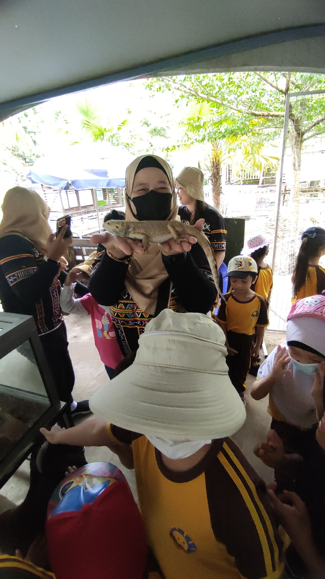 PHOTO-2022-09-16-18-12-58