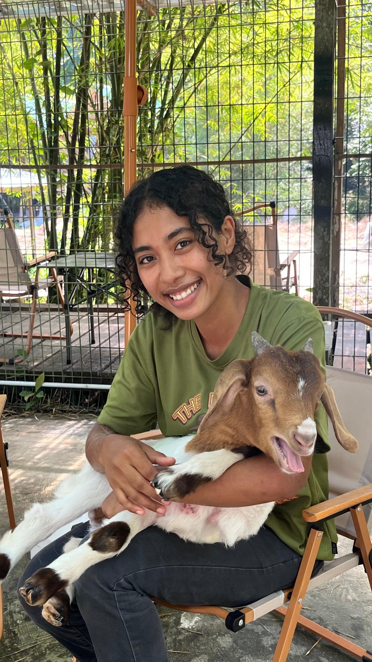 WhatsApp Image 2024-12-04 at 13.08.11_69689740